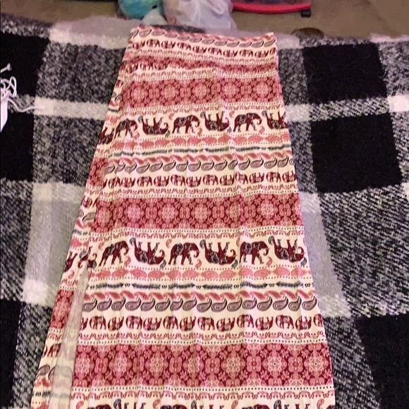 Double slit skirt - Picture 1 of 3